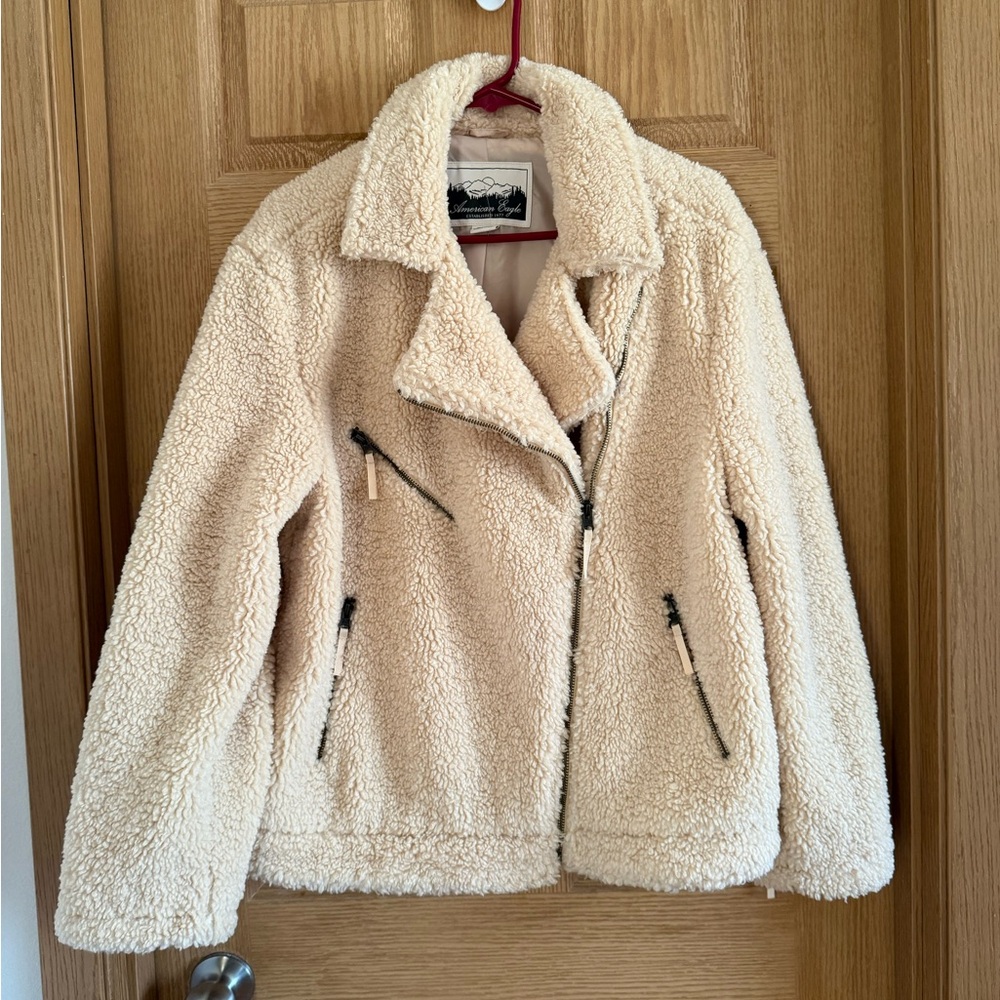 American Eagle Jacket Teddy Bear - Picture 4 of 9
